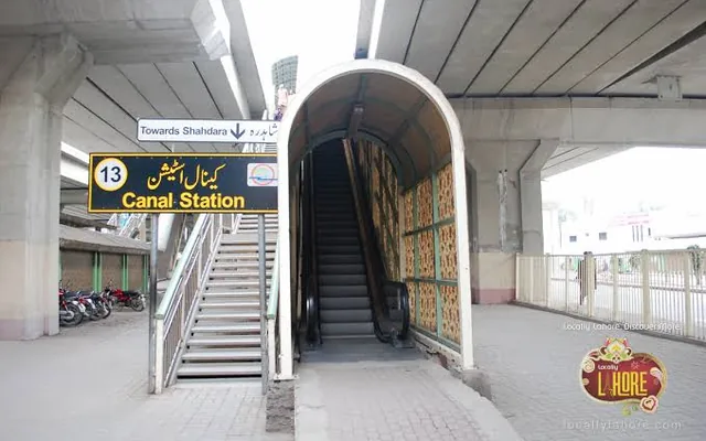 Lahore Metrobus station